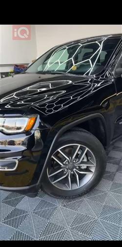 جیپ گراند شیرۆکی